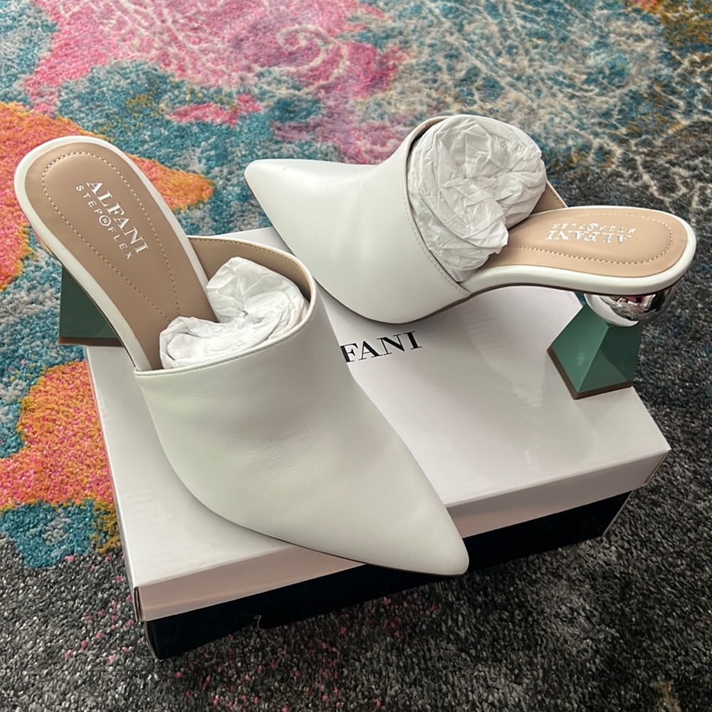 White mules